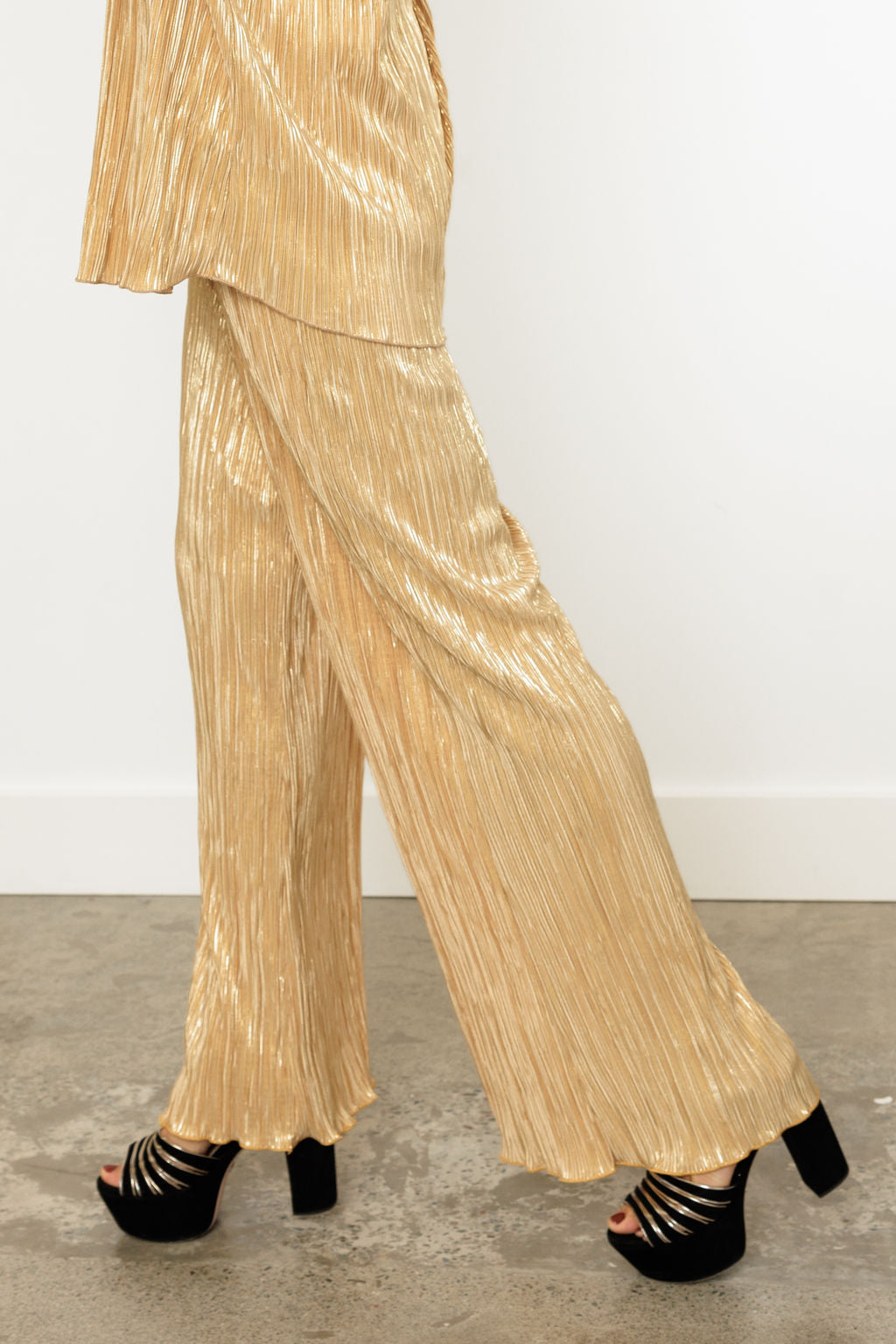 Everywhere Pants Gold Pleat PRIMM Everywhere Pants Gold Pleat PRIMM
